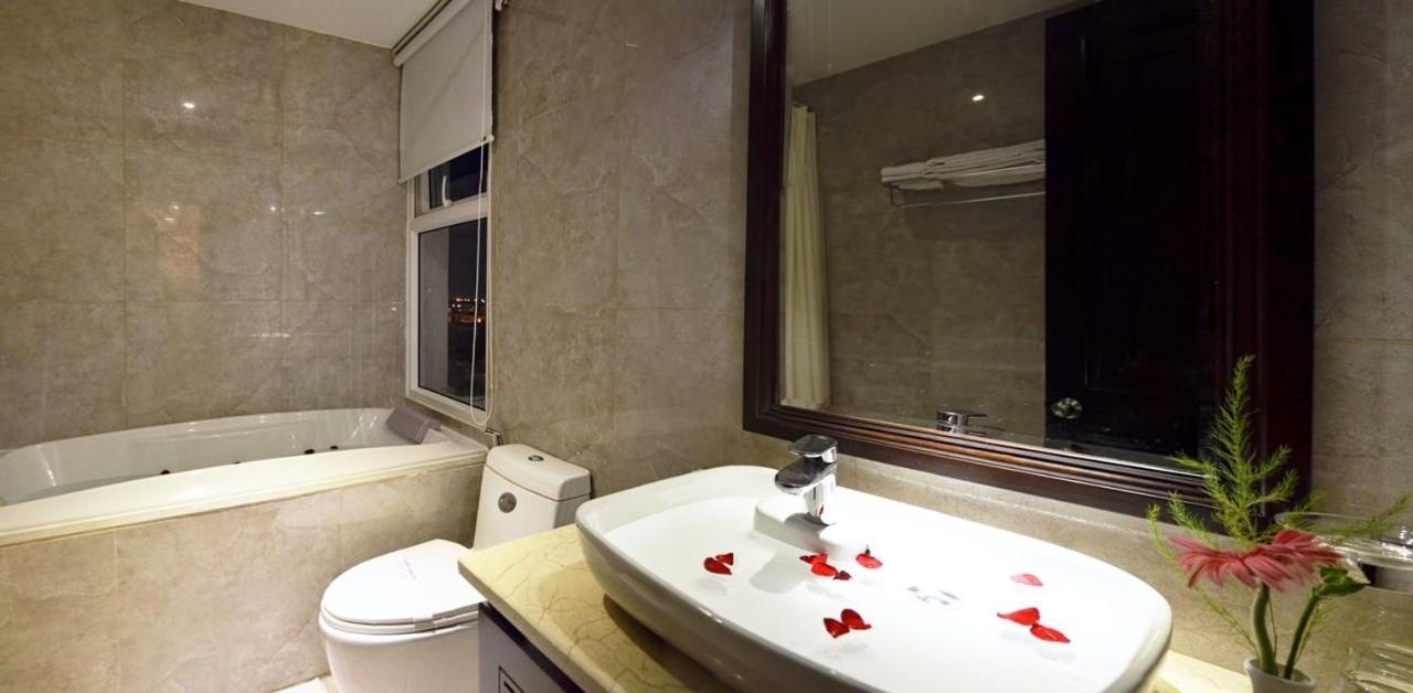 D&C Hotel Đà Nẵng Kültér fotó