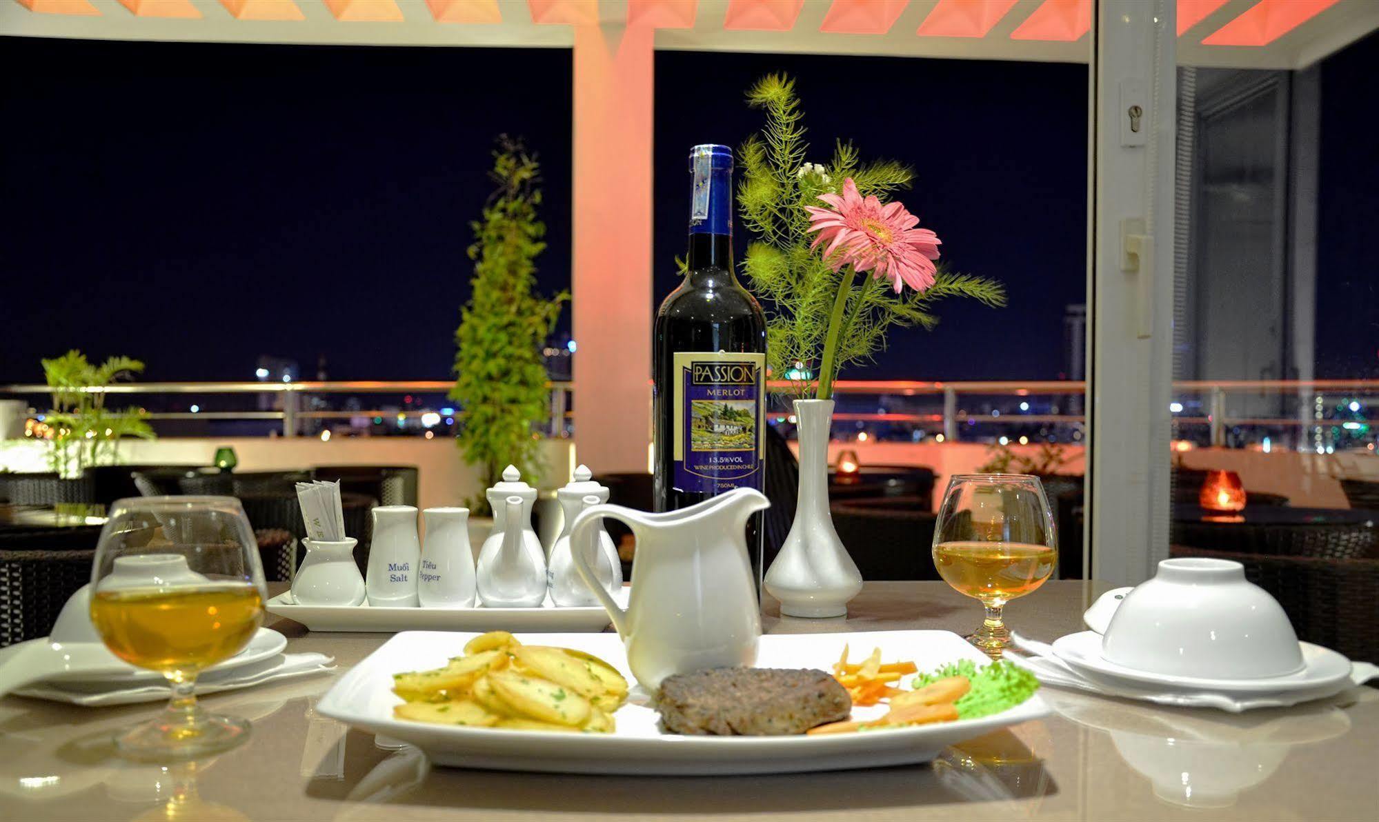 D&C Hotel Đà Nẵng Kültér fotó