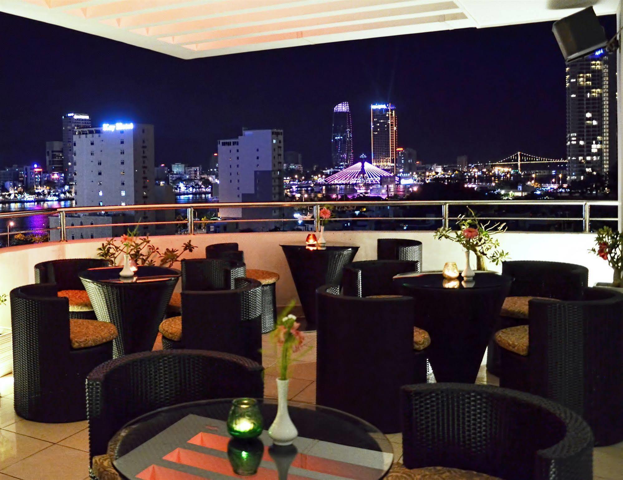 D&C Hotel Đà Nẵng Kültér fotó
