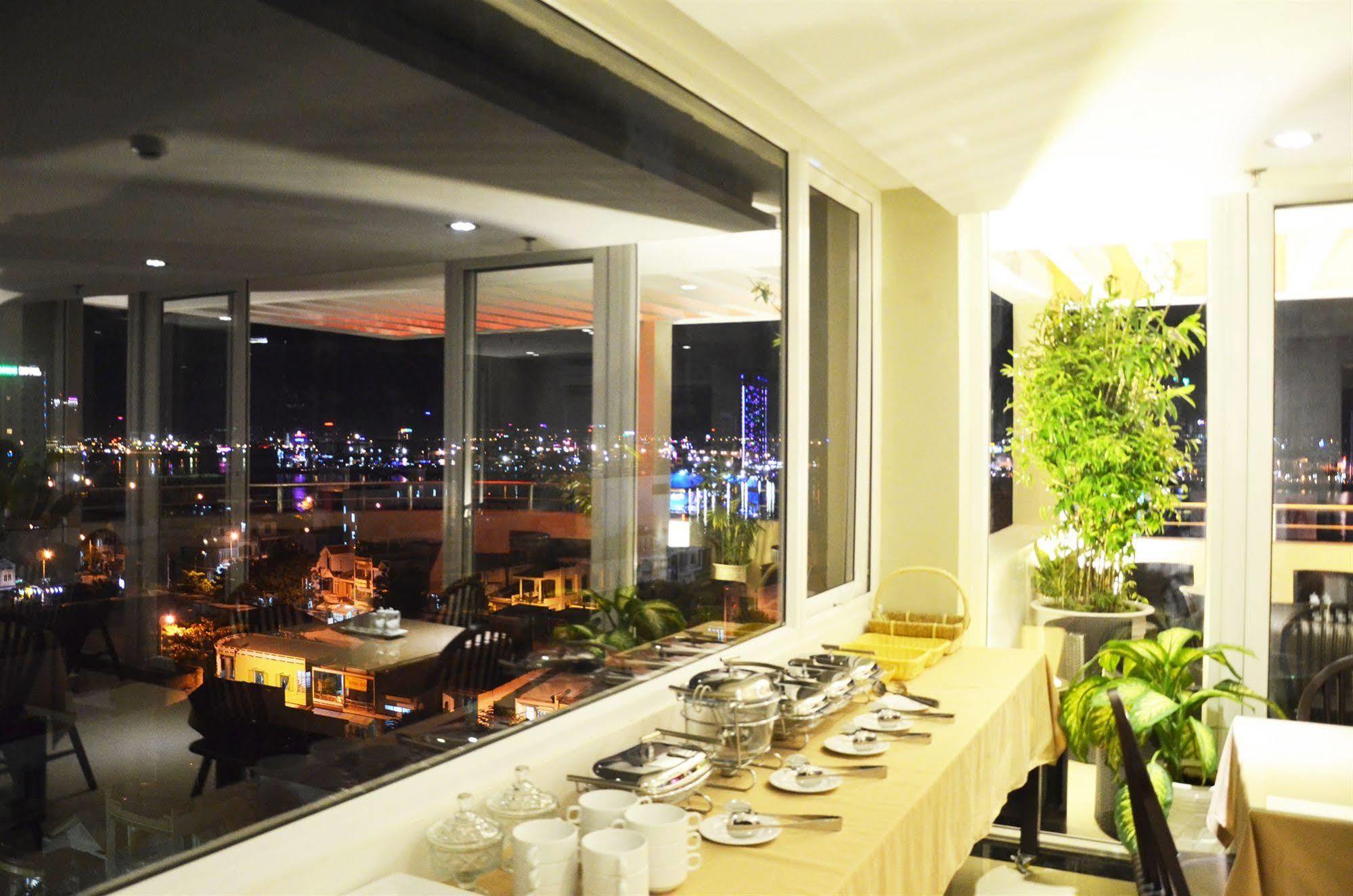 D&C Hotel Đà Nẵng Kültér fotó