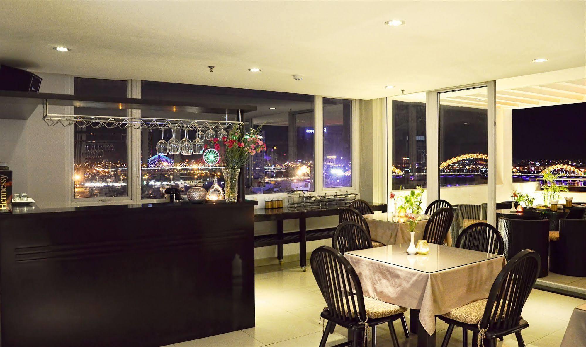 D&C Hotel Đà Nẵng Kültér fotó
